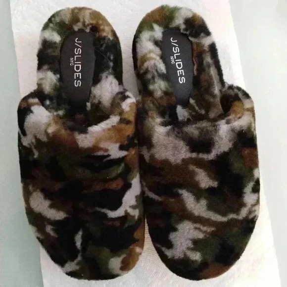J/Slides NYC Shoes - J/Slides Camo Shearling Sleek Clogs women US 10